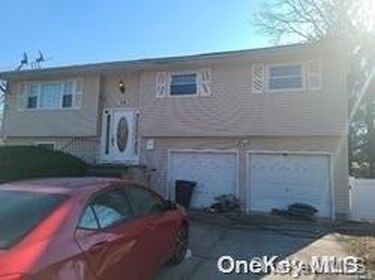 608 Spur Drive N, Bay Shore, NY, 11706