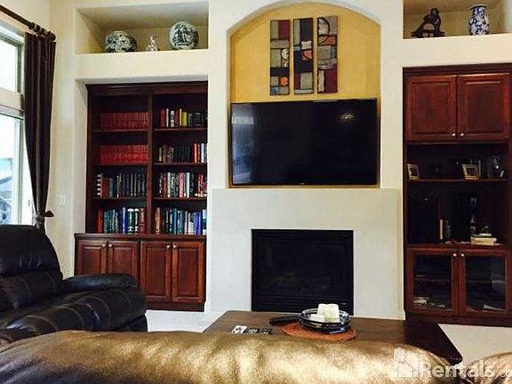 3rd image of 256 W Pioneer Way