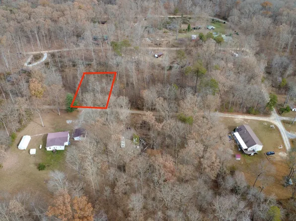 8 Tresa St, Crossville, TN 38572