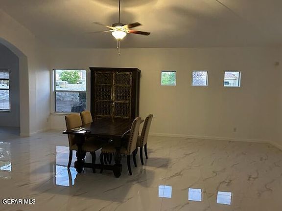 5th image of 301 Resler Ridge Dr
