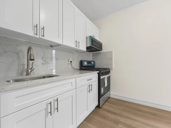 2234 Ocean Avenue image 6 of 9