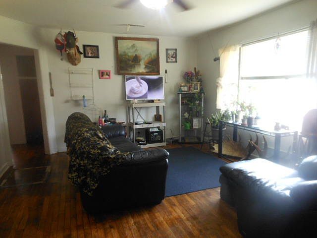 2nd image of 722 Admiral Trussler Blvd