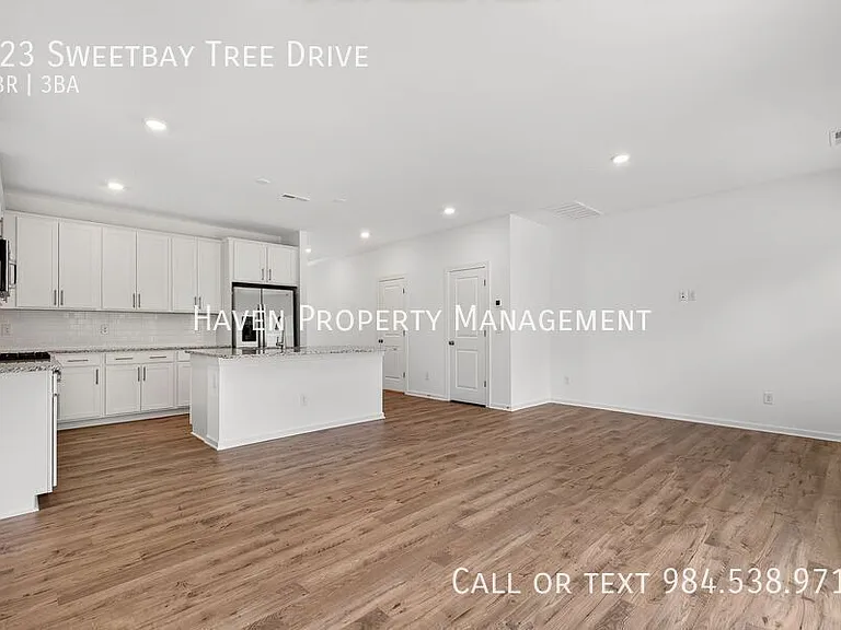 323 Sweetbay Tree Dr — Photo 15