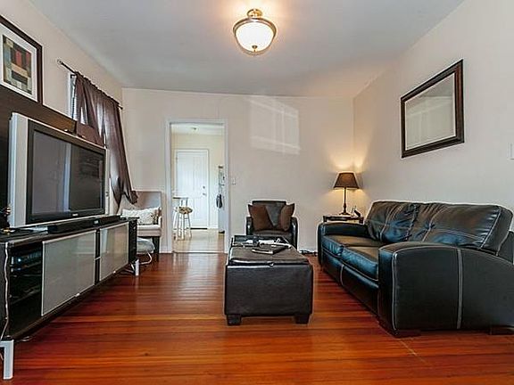 3rd image of 17 Yuill Cir