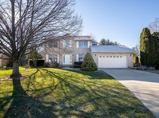 3103 Yorkshire Ct, Bloomington, IL