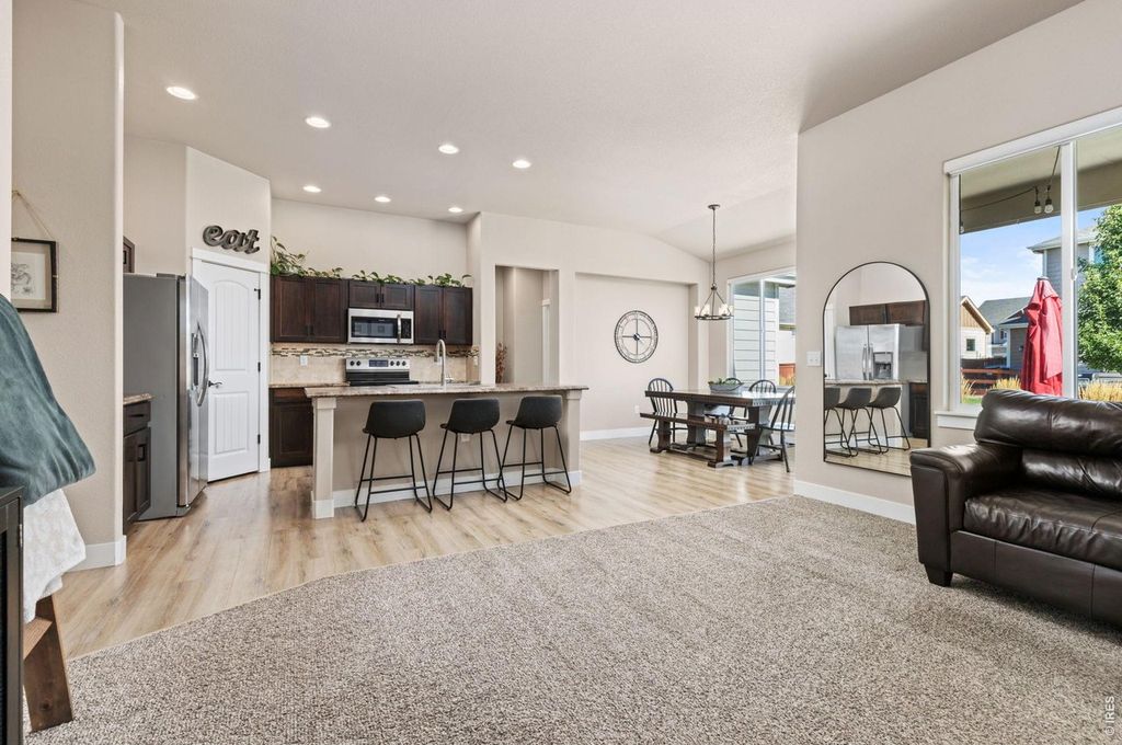 1504 Morning Glow Dr