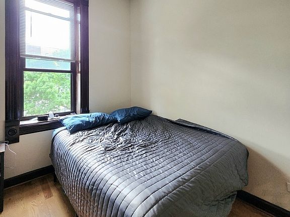 3rd image of 959 W Armitage Ave APT 2B