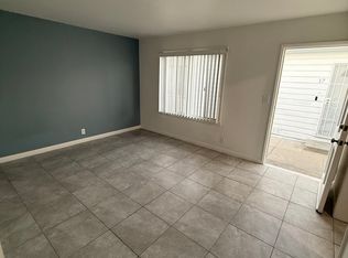 1632 Walnut Ave APT 6, Long Beach, CA 90813