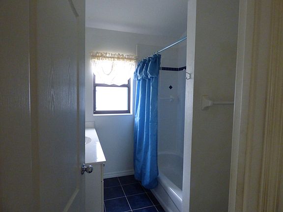 4th image of 58 Pebble Beach Cir