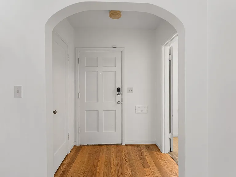 5937 N Denver Ave — Photo 12