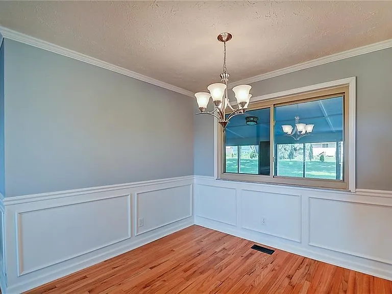 1108 N Morgantown Rd — Photo 5