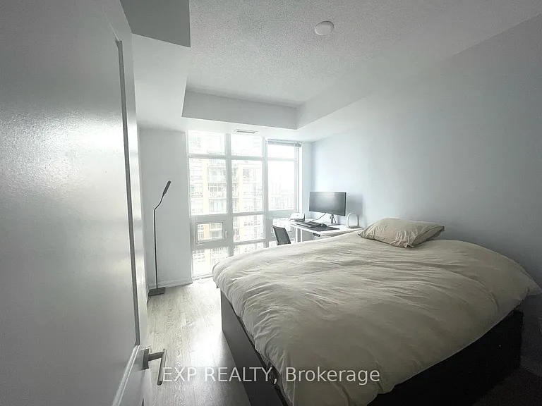65 E Liberty St #1608 — Photo 8