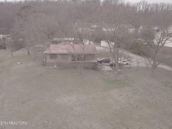 2nd image of 3205 Holston Hills Rd