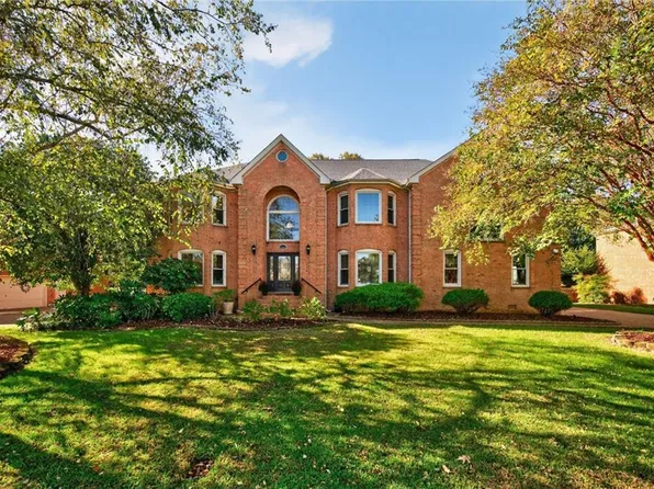 2348 Haversham Close, Virginia Beach, VA 23454