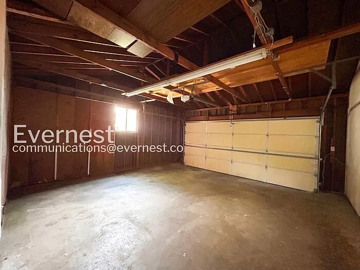 1667 Melody Ln — Photo 20