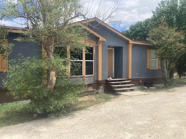 708 Mountain Dr, Kerrville, TX 78028