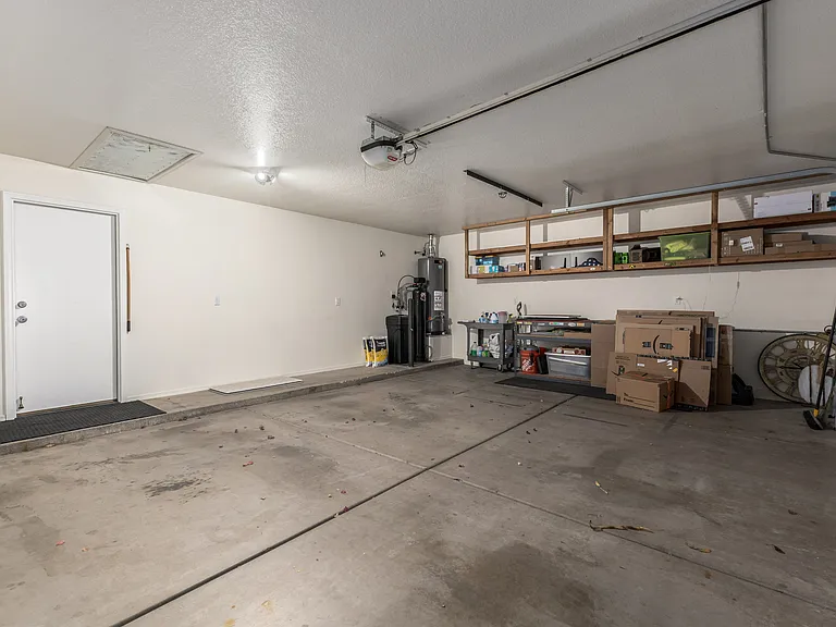 6424 E Menlo St — Photo 35