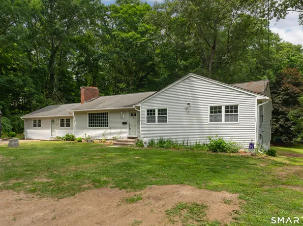 11 Autumn Lane, Clinton, CT 06413