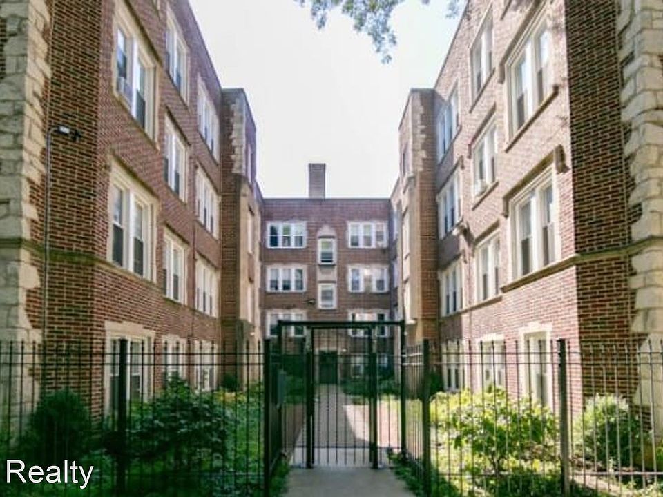 1st image of 7340-50 N Damen Ave #10039574