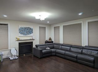 23262 Evergreen Ridge Dr, Ashburn, VA 20148