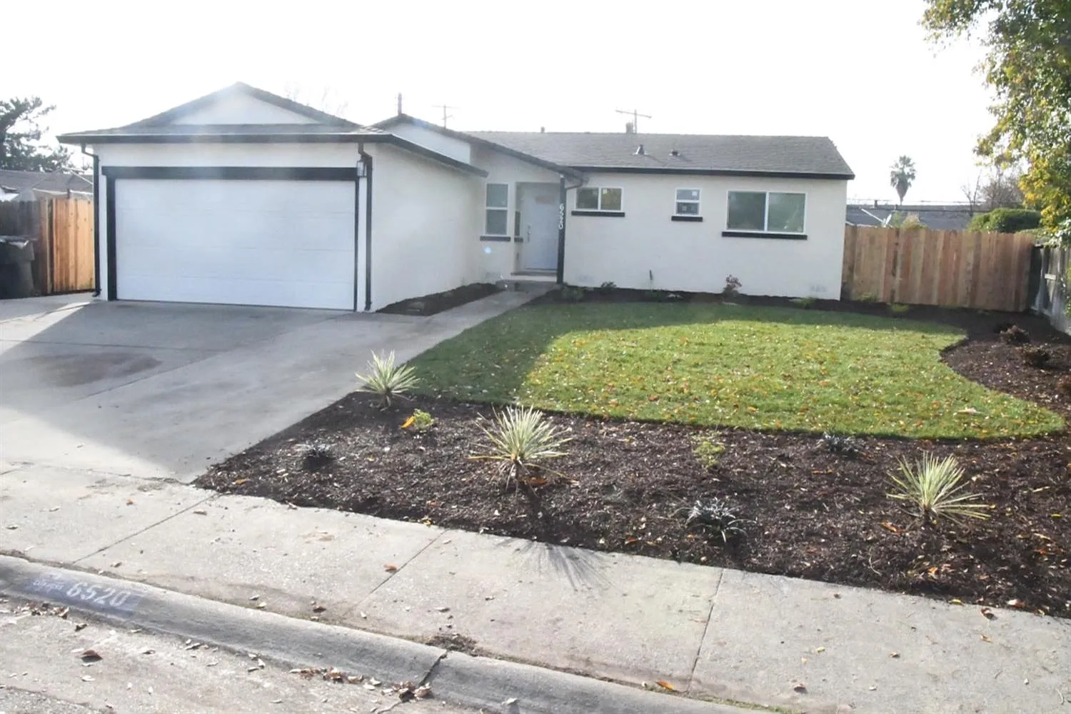6520 Dawson Way photo 1