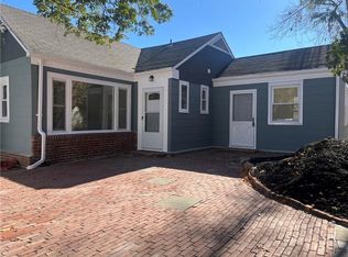 11 Johnson St, Lake Peekskill, NY 10537