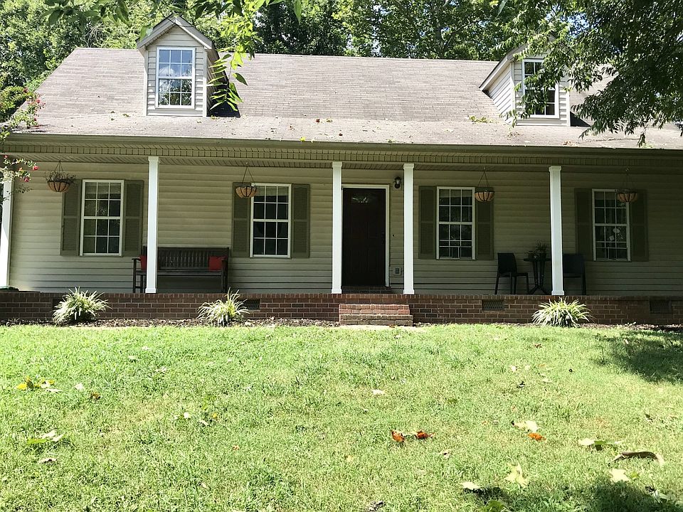 1st image of 2703 Banks Ct