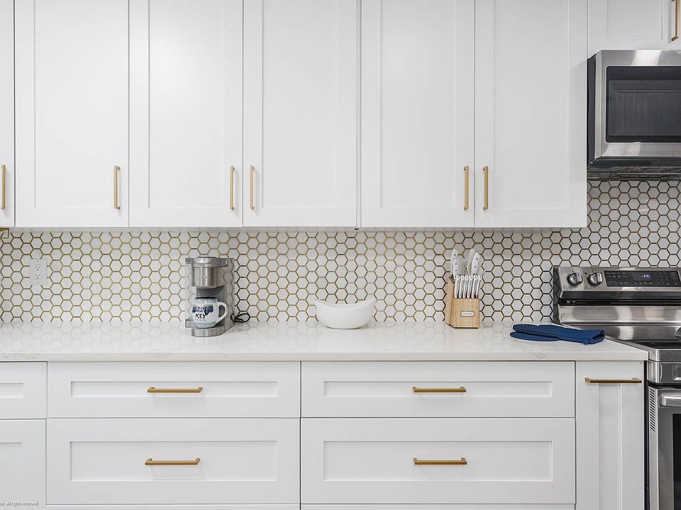 Oven has Air-Frying Feature!