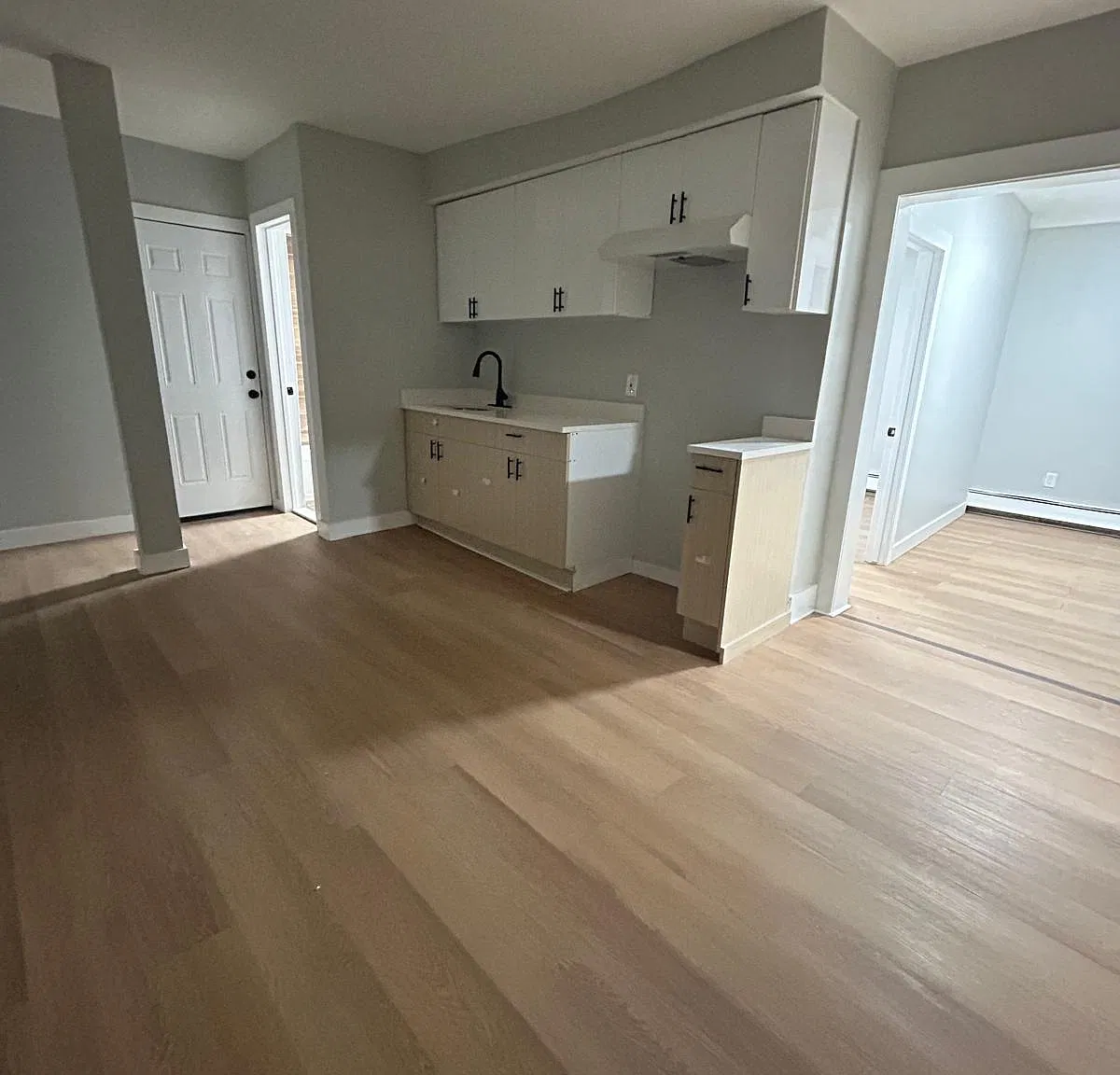 483 Cary St — Photo 3
