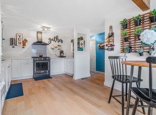 18 Bryan Ln, Andover, MA 01810