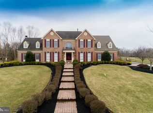 2001 Trowbridge Dr, Newtown, PA 18940