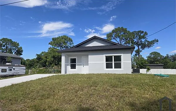 2 bed, 968 sqft, $1,600 — Photo 2