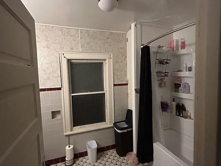 409 Grand St — Photo 9