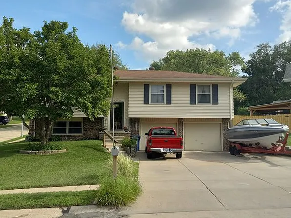 2509 Gindy Dr, Bellevue, NE 68147