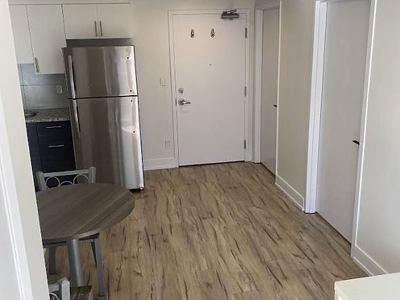 4th image of 258 Sunview St #268