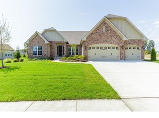 408 Gatehouse Cir, Wentzville, MO 63385
