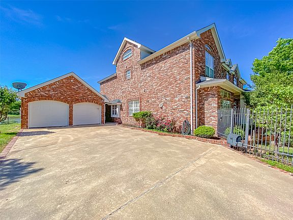 2nd image of 2133 Canyon Rock Ct