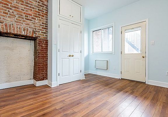 3rd image of 132 Jefferson St #2F