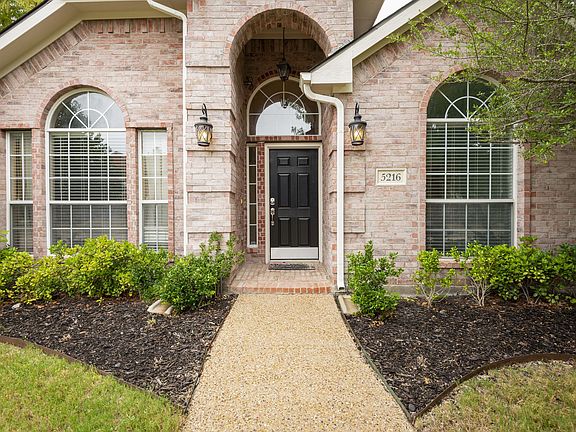 Exterior4.jpg
