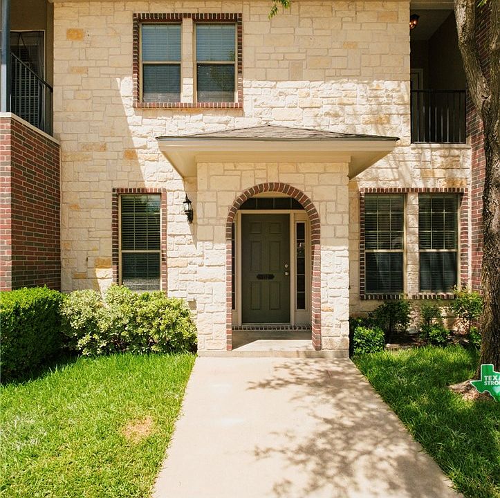1st image of 132 Forest Dr #132