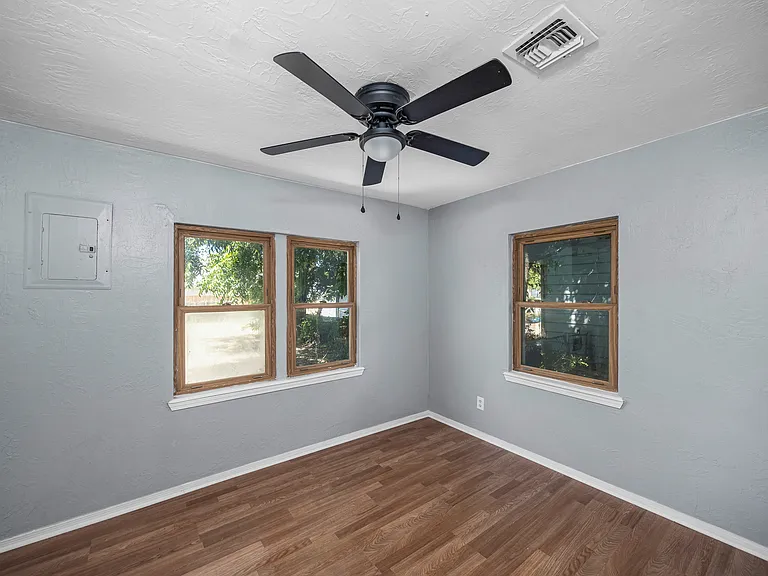 1703 NW Euclid Ave — Photo 20