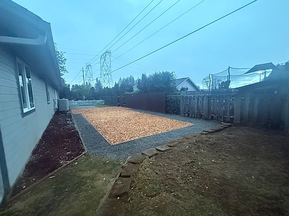 3rd image of 1619 NE 129th Ave