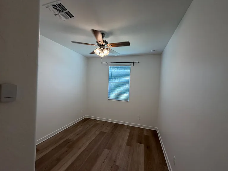 36375 W Leonessa Ave — Photo 14