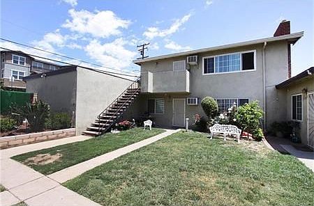 1st image of 2527 Hayes Dr