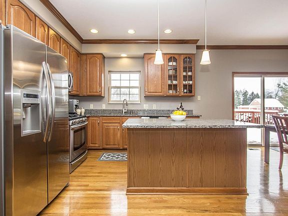 2nd image of 7465 Hawksbeard Dr