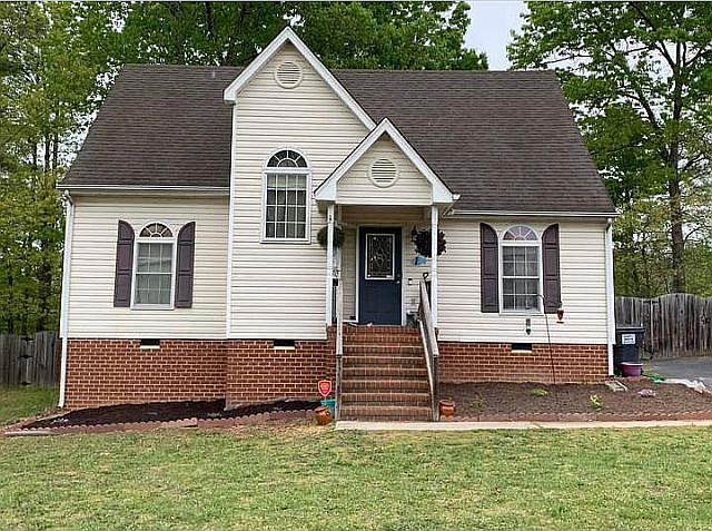 1st image of 22710 Swan Cir