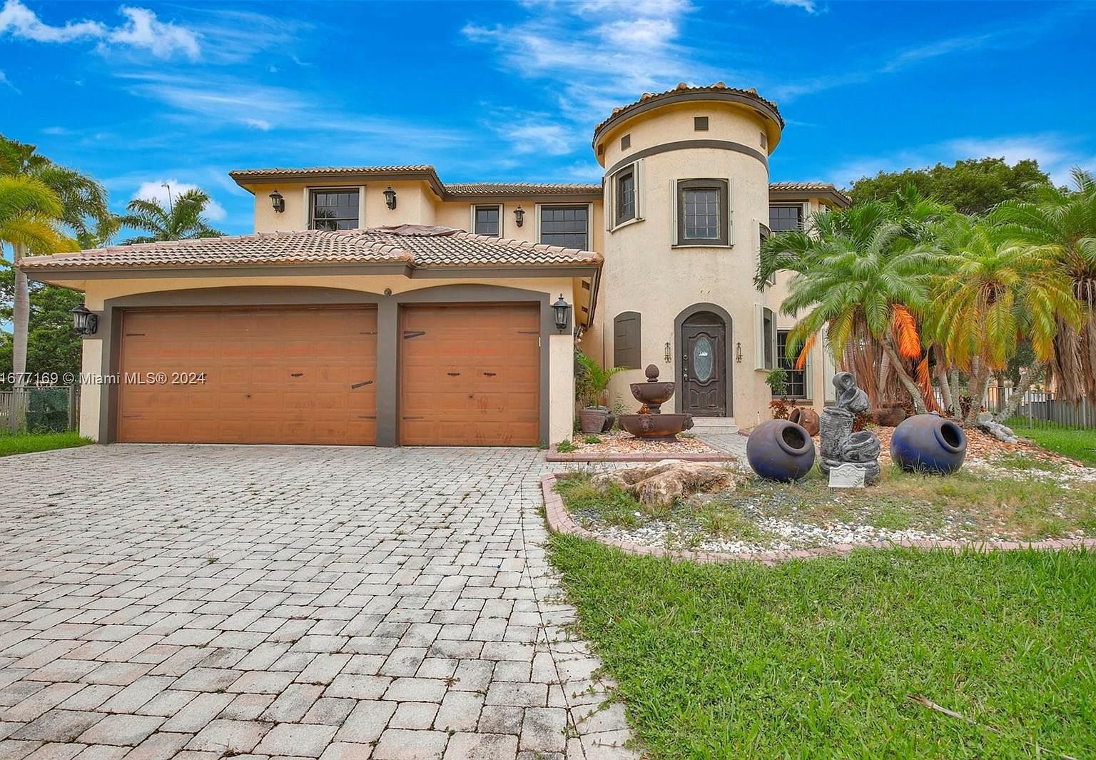 【SW】 18940 SW 31st Ct, Hollywood, FL 33029 | Zillow