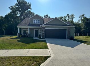 1391 Lancelot Ln, Kendallville, IN
