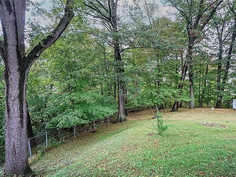 6 Ridge Cir — Photo 3