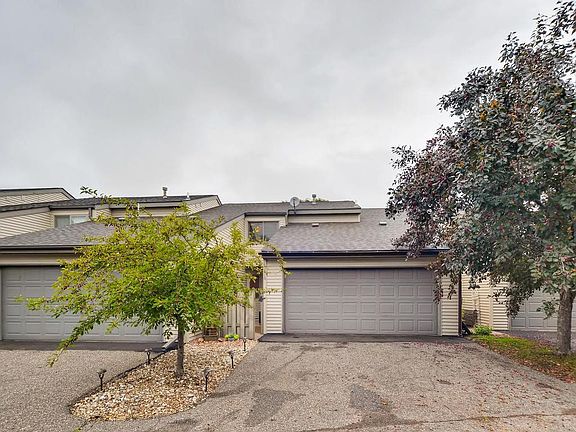2nd image of 1816 Fairway Dr #1816